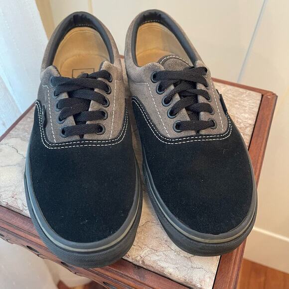 Pre-Owned Vans Black and Gray Suede Tennis Shoes Mens Sz 6.5-Women’s Sz 8 - Picture 1 of 5